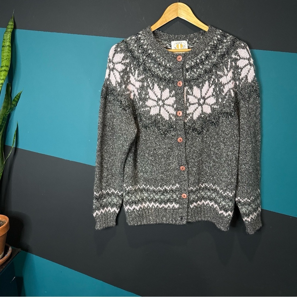 Vintage Paris Sport Club Women’s Cardigan Sweater Button Closure grey Normcore S